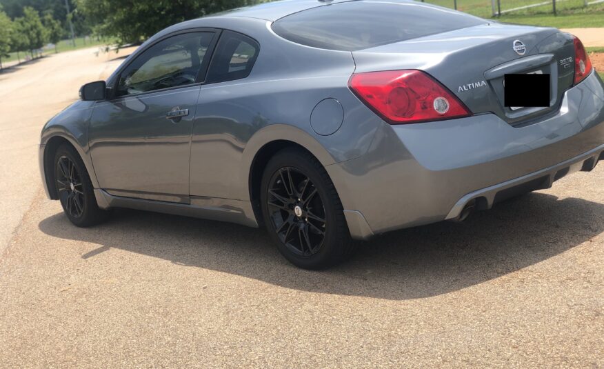 Nissan Altima Coupe 2008