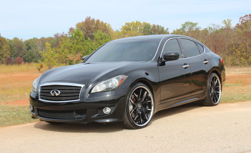 Infiniti M56S 2013