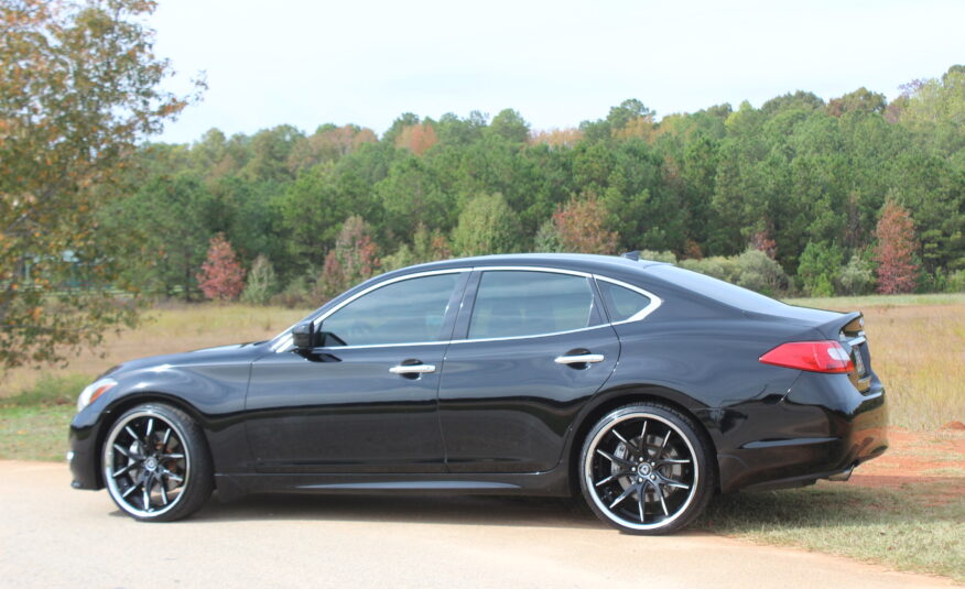 Infiniti M56S 2013