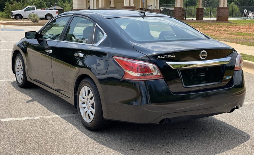 Nissan Altima S 2013