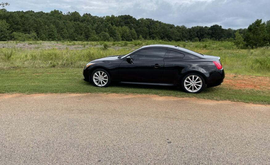 2012 Infiniti G37